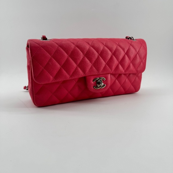 Chanel Classic Flap Shoulder  Bag - Picture 2 of 16